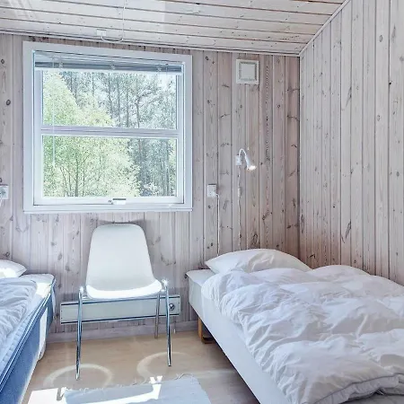 4 Person In Nex Holiday home